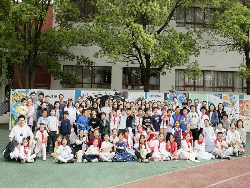 4b39524d15b949fe9ae851d460107419.jpg