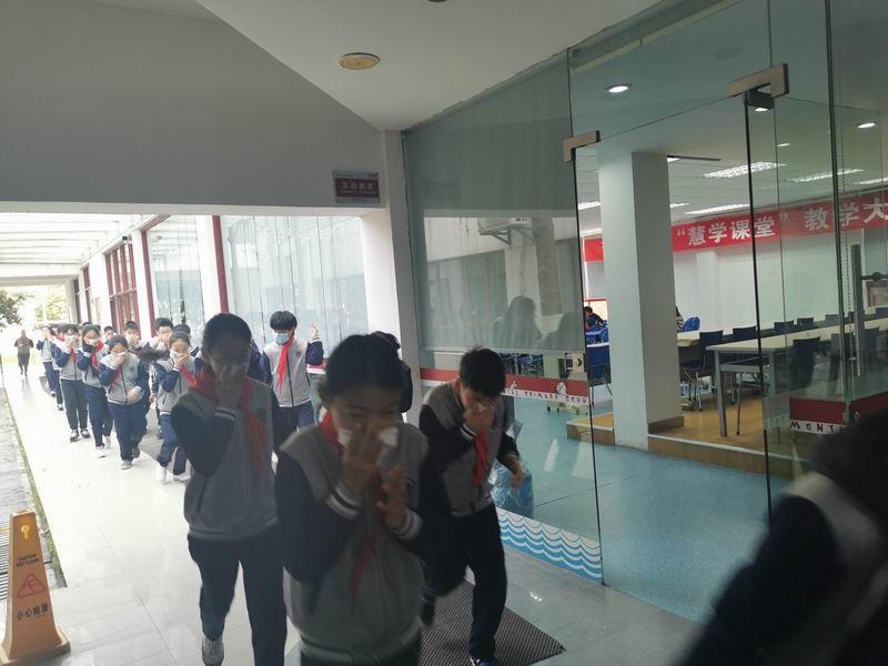 调整大小疏散.jpg