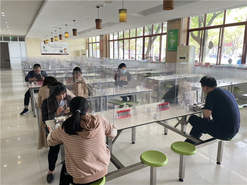 食堂2(2).jpg